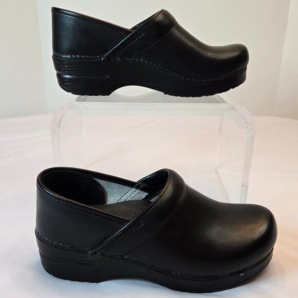 DANSKO Women's Professional Clog /Slip-On Sz: 7.5/38  Black - Picture 5 of 11